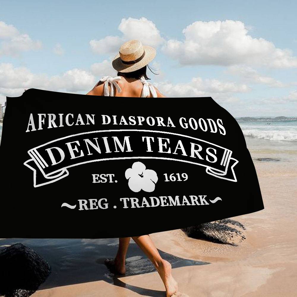Toalha de Praia de Microfibra  - Streetwear Brand With Mountain Logo avaliação e preço